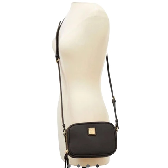 NWT DOONEY & BOURKE SAWYER SAFFIANO BLACK CROSSBODY BAG - Picture 3 of 10